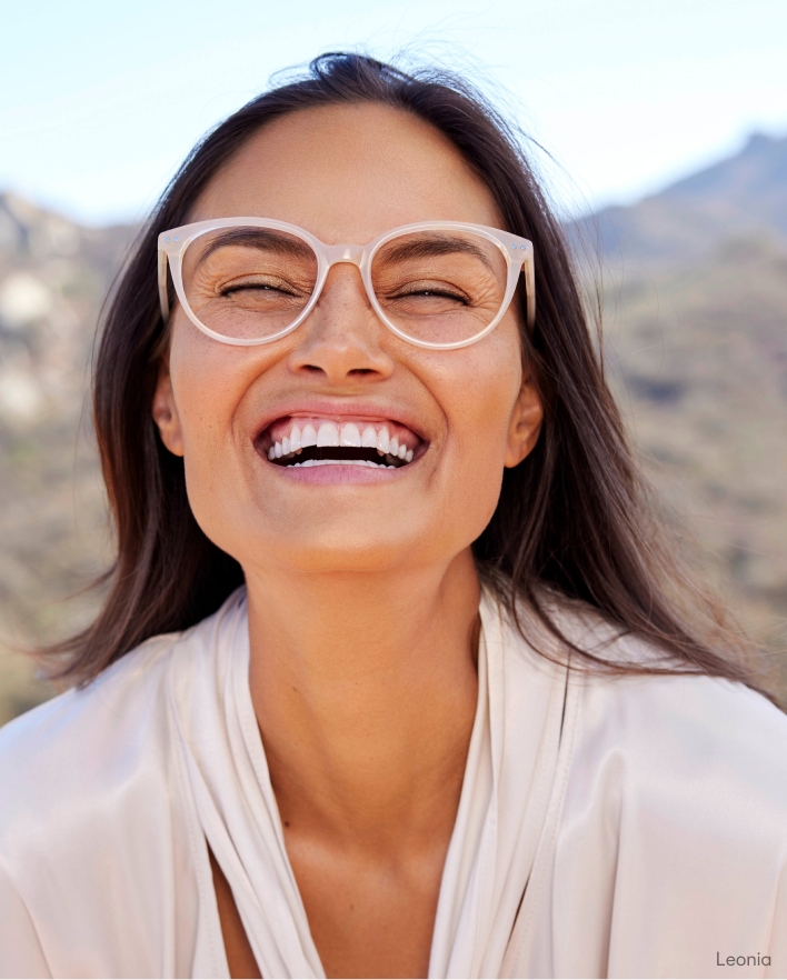 How to clean eyeglasses step 2 — EyeBuyDirect guide on rinsing lenses
